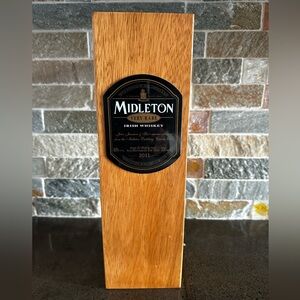Midleton Very Rare Irish Whiskey Wooden Presentation Box - Natural Wood